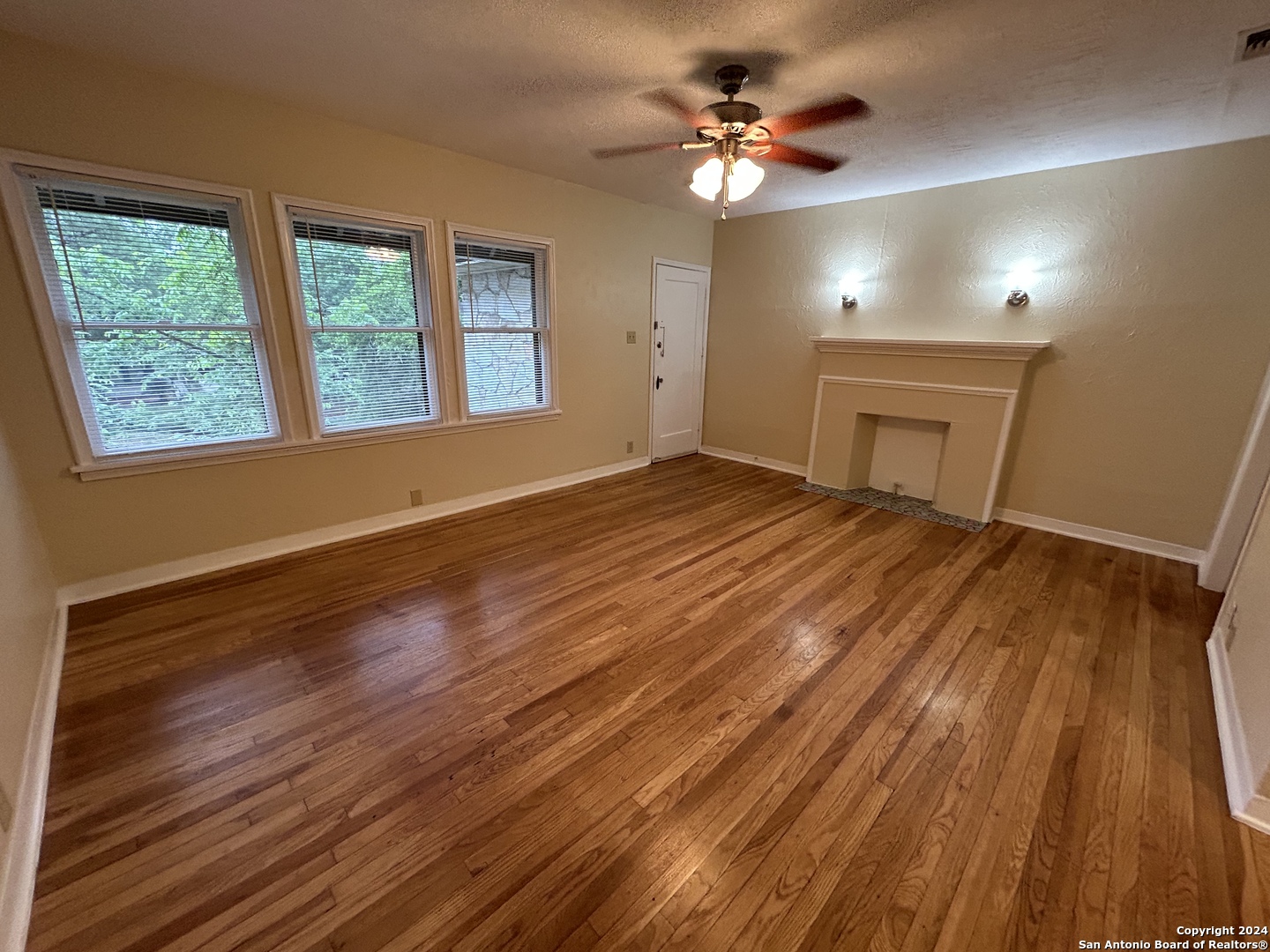 218 E Rosewood Avenue San Antonio TX 78212