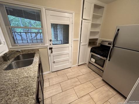 218 E Rosewood Avenue San Antonio TX 78212