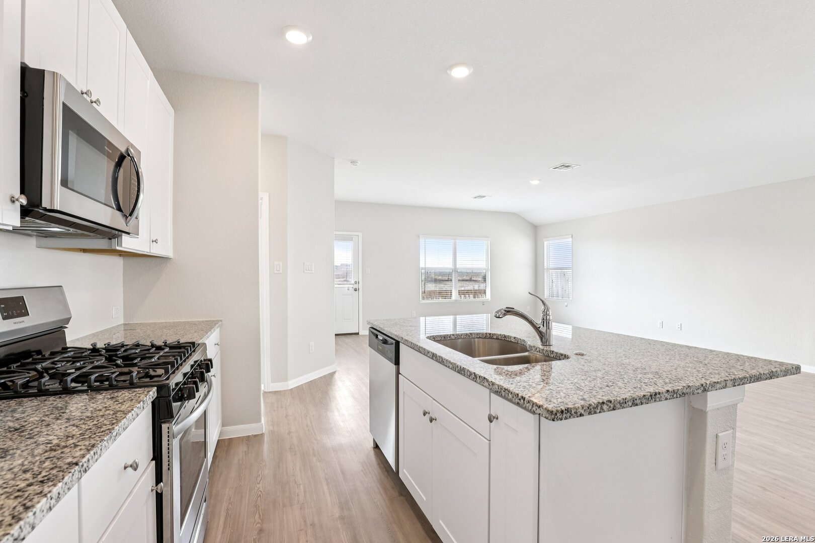 2824 Green Finch New Braunfels TX 78130