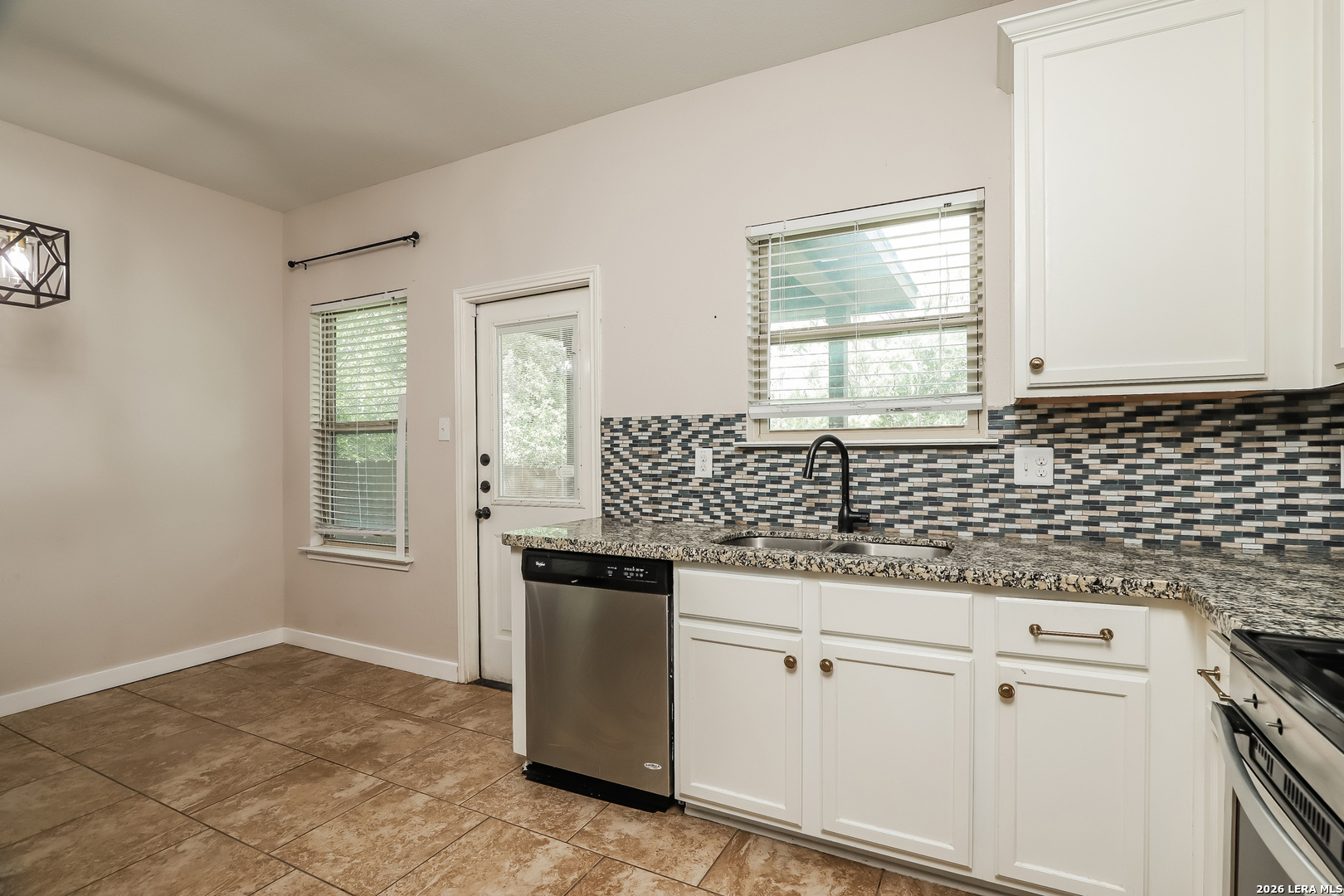 1330 Plaza Lake San Antonio TX 78245