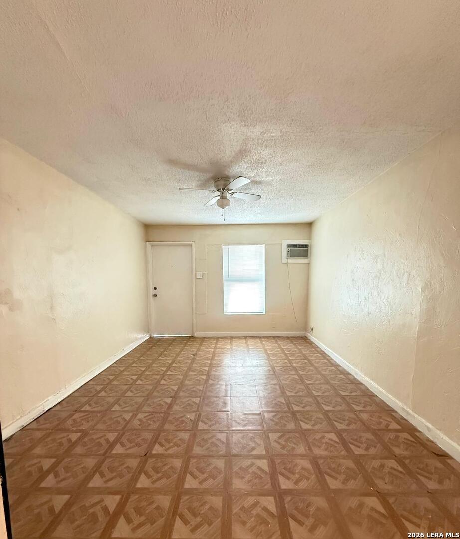 1741 Sacramento San Antonio TX 78201