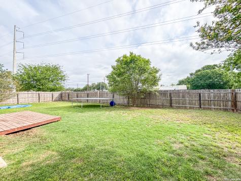 1009 Mellow Breeze New Braunfels TX 78130