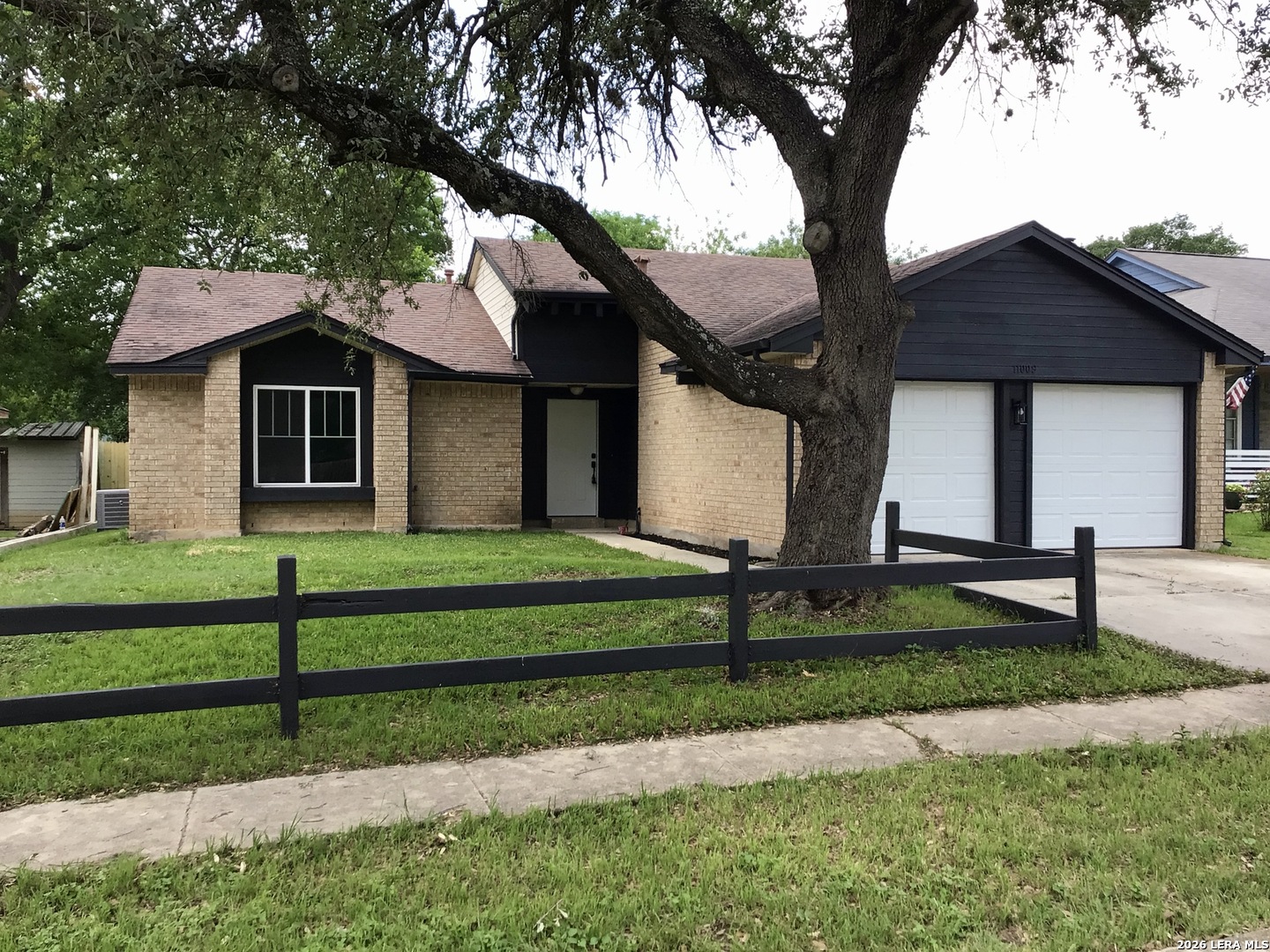 11009 Forest Crown Live Oak TX 78233