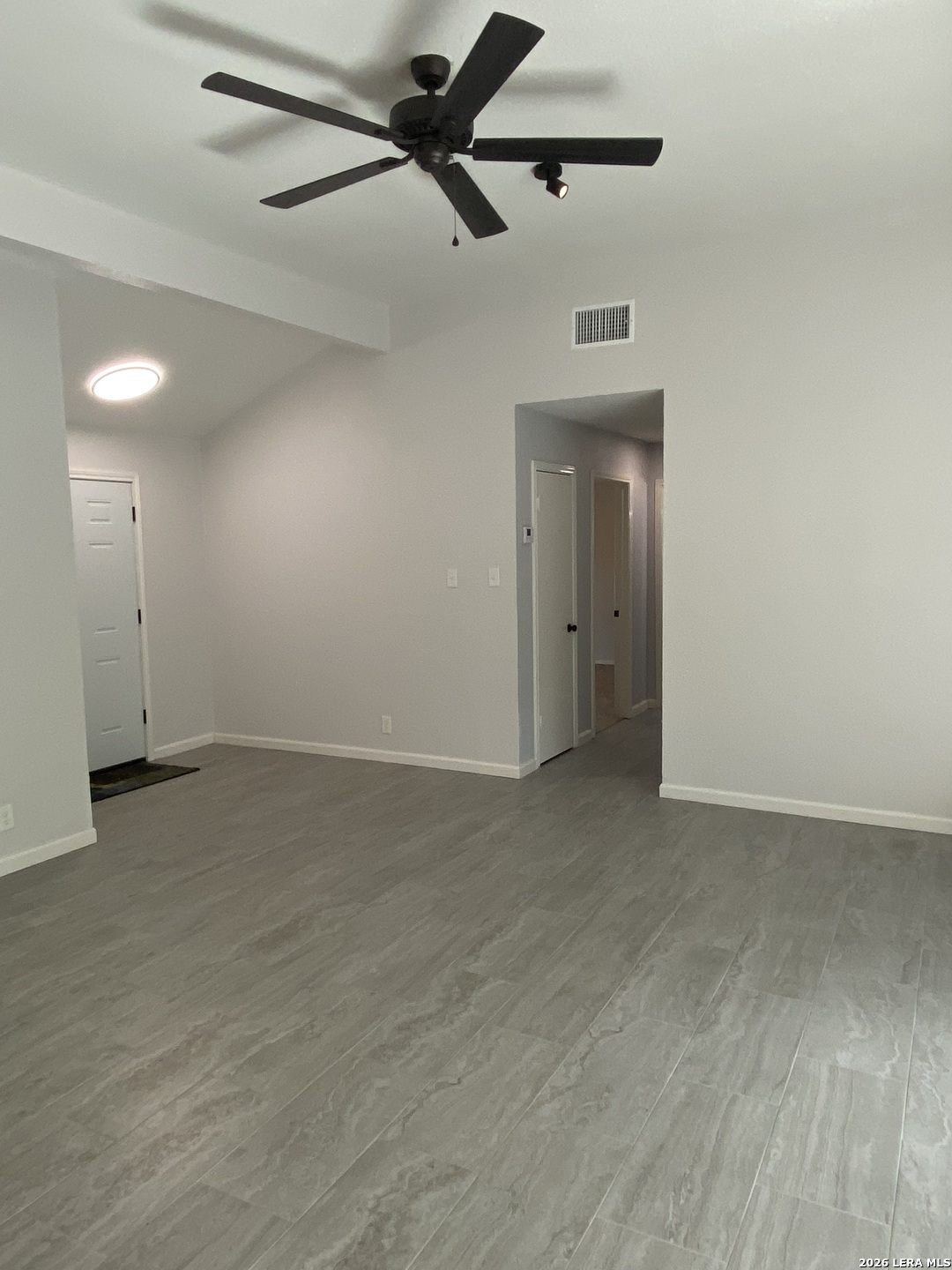 11009 Forest Crown Live Oak TX 78233