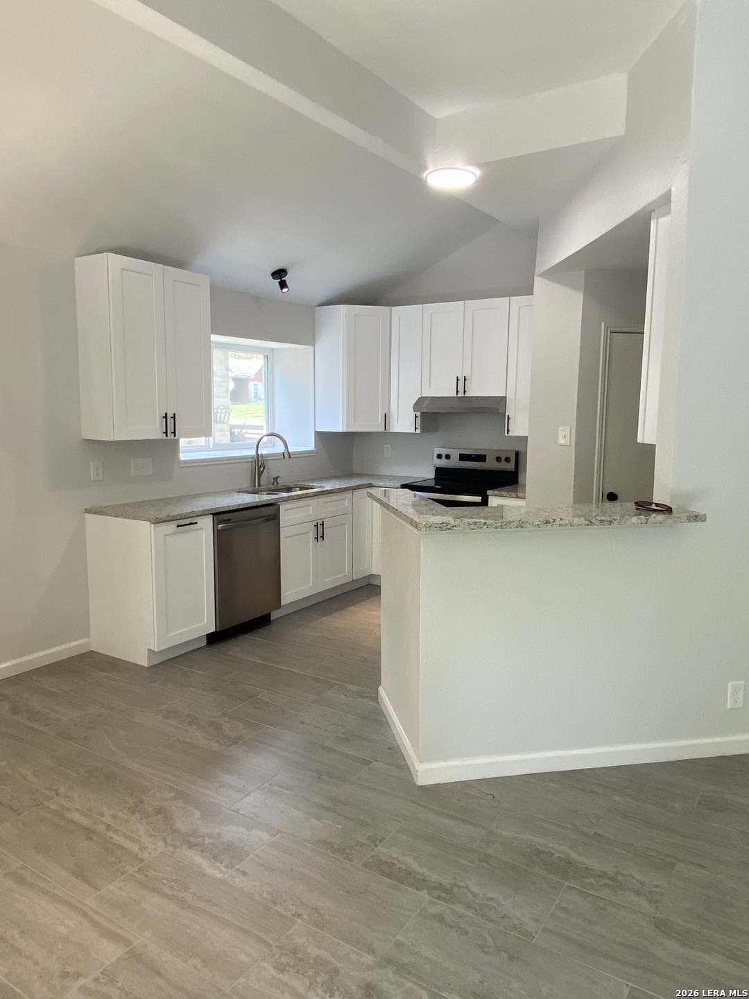 11009 Forest Crown Live Oak TX 78233