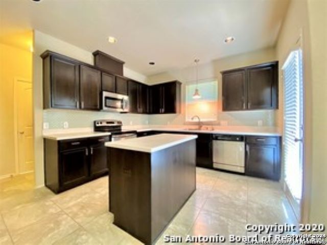 7106 Sunny Day San Antonio TX 78240