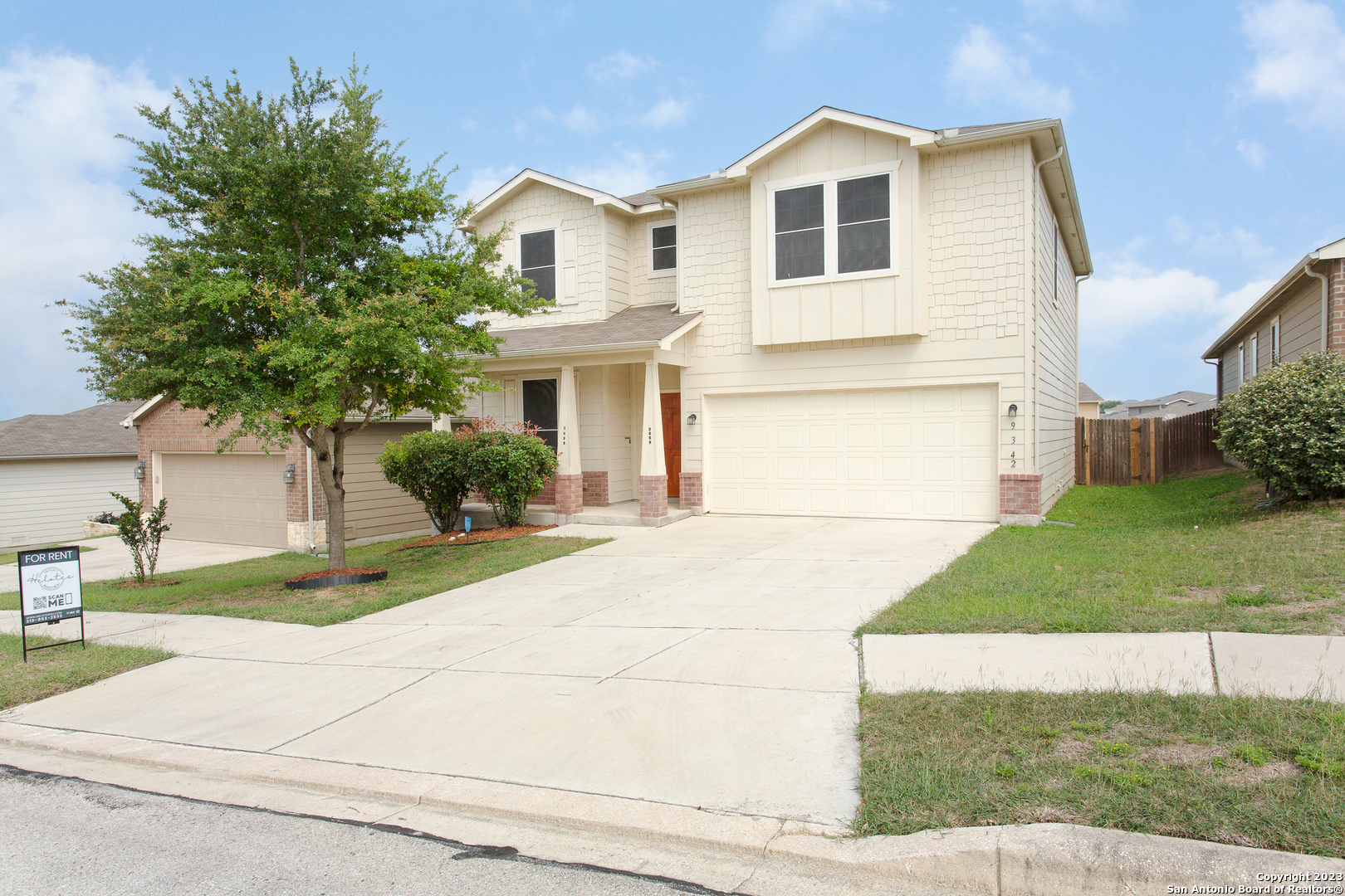 9342 Fisherman Port Converse TX 78109