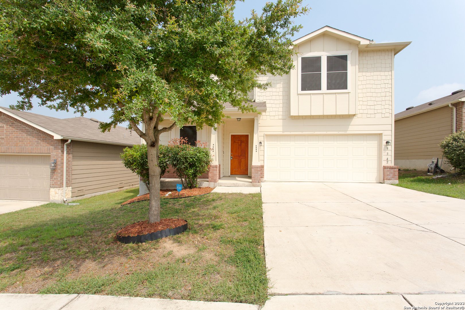 9342 Fisherman Port Converse TX 78109