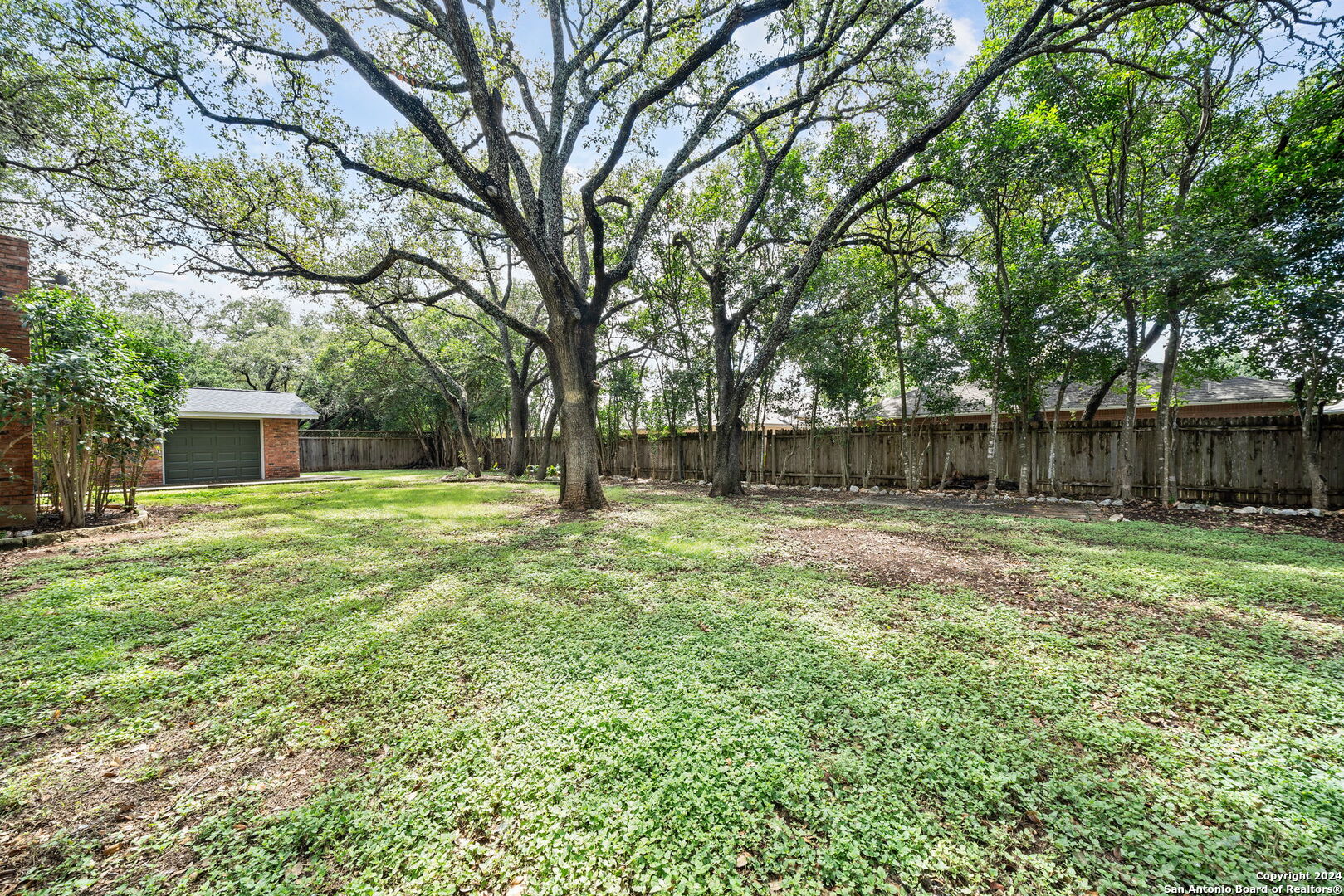 202 Donella Drive Hollywood Park TX 78232