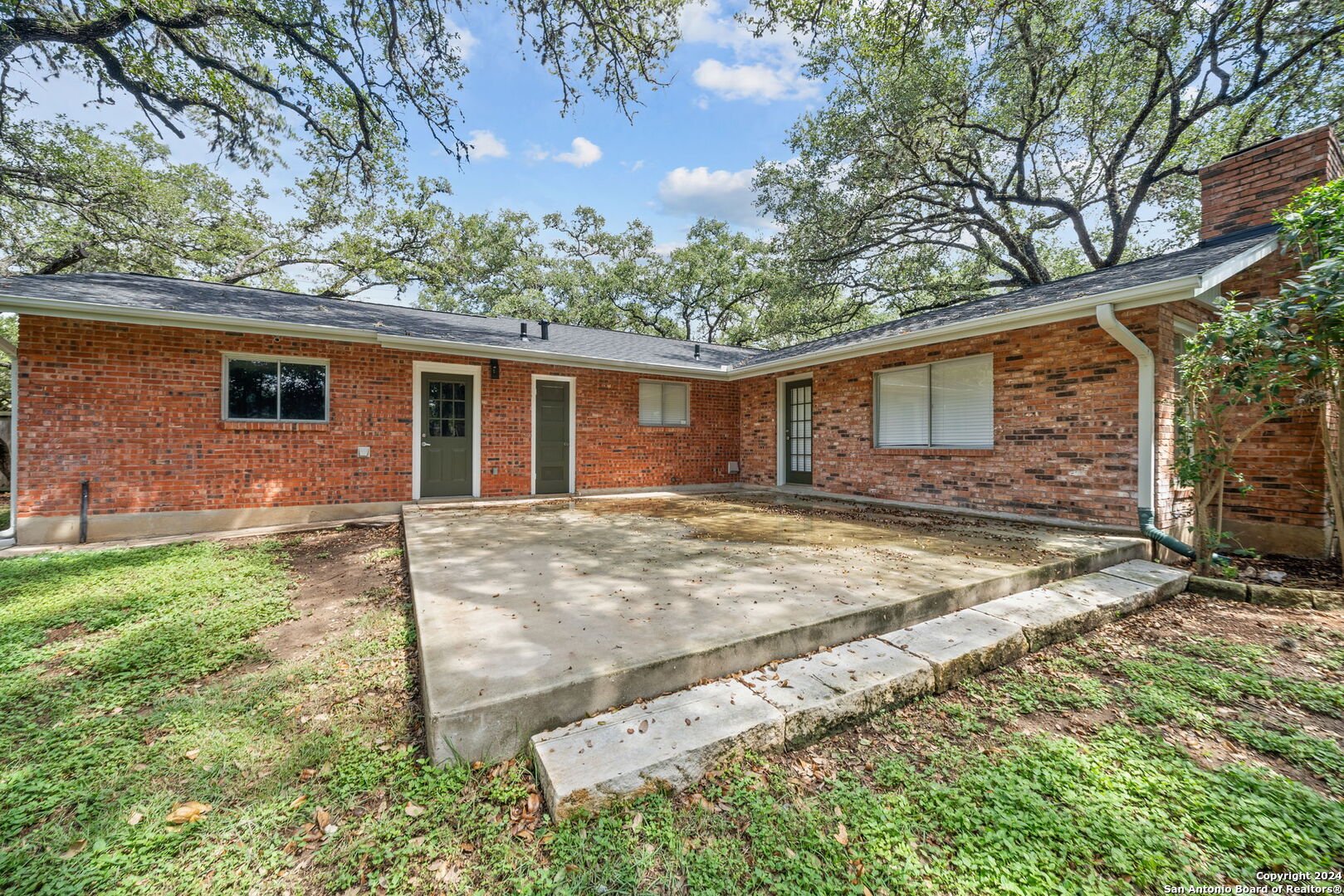 202 Donella Drive Hollywood Park TX 78232