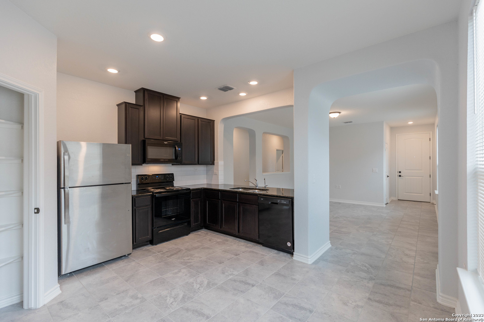 6918 Pumpkin Cove San Antonio TX 78218