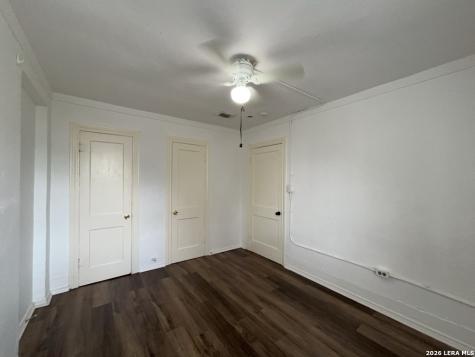 1142 W Villaret Boulevard San Antonio TX 78224