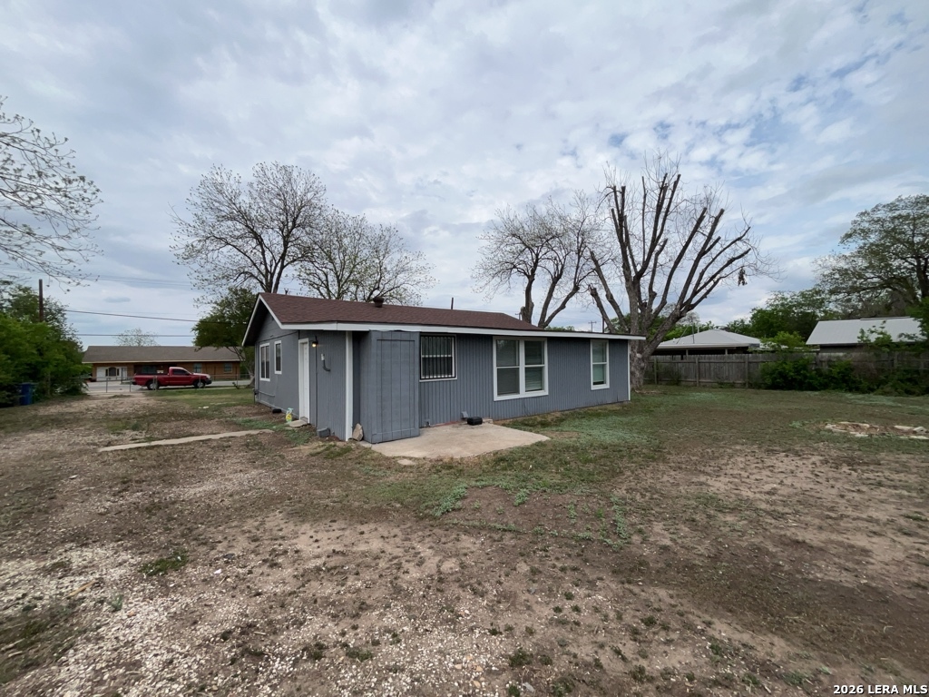 1142 W Villaret Boulevard San Antonio TX 78224
