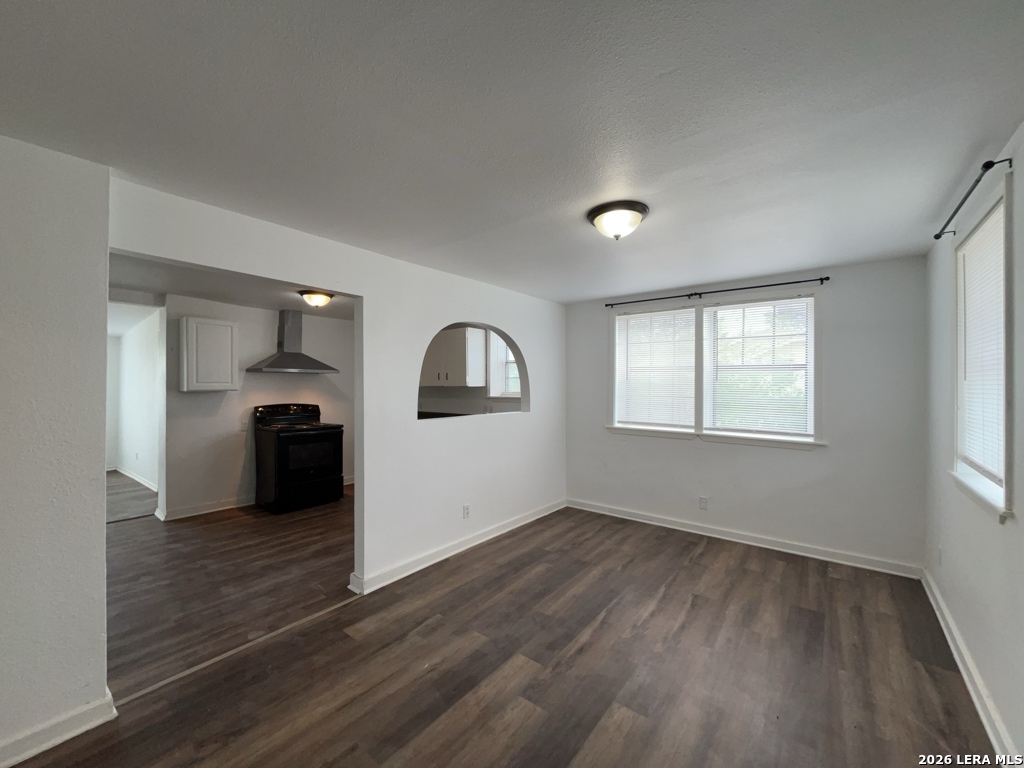 1142 W Villaret Boulevard San Antonio TX 78224