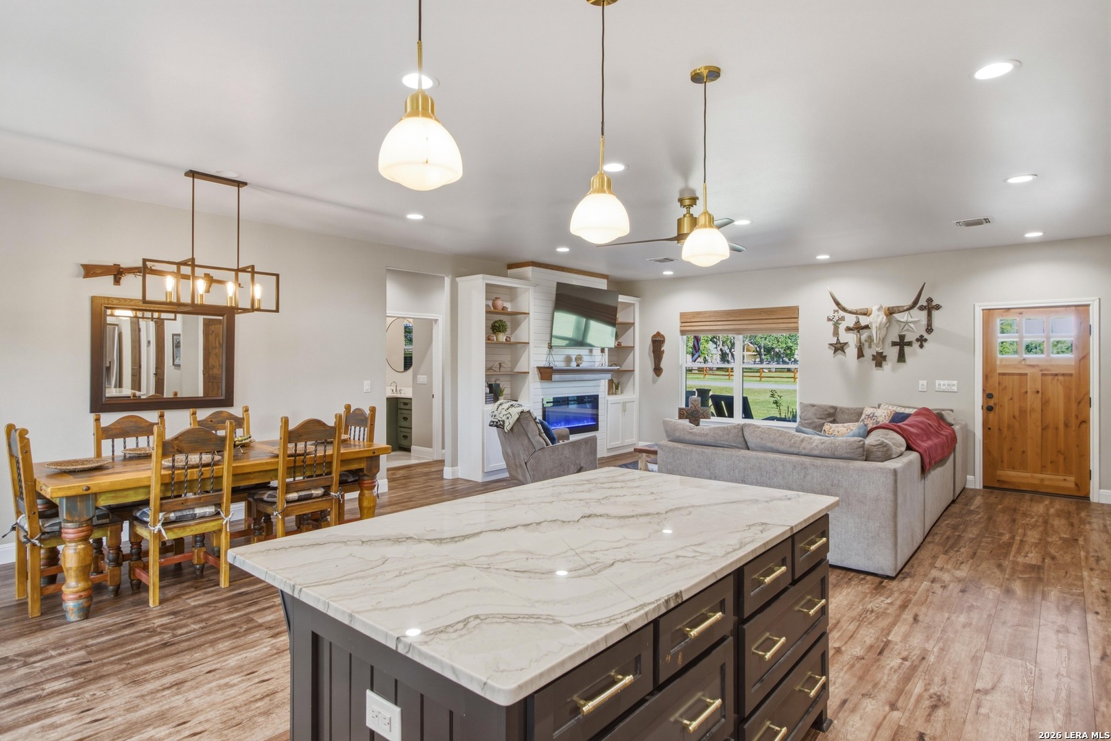 124 Creekwood Bandera TX 78003