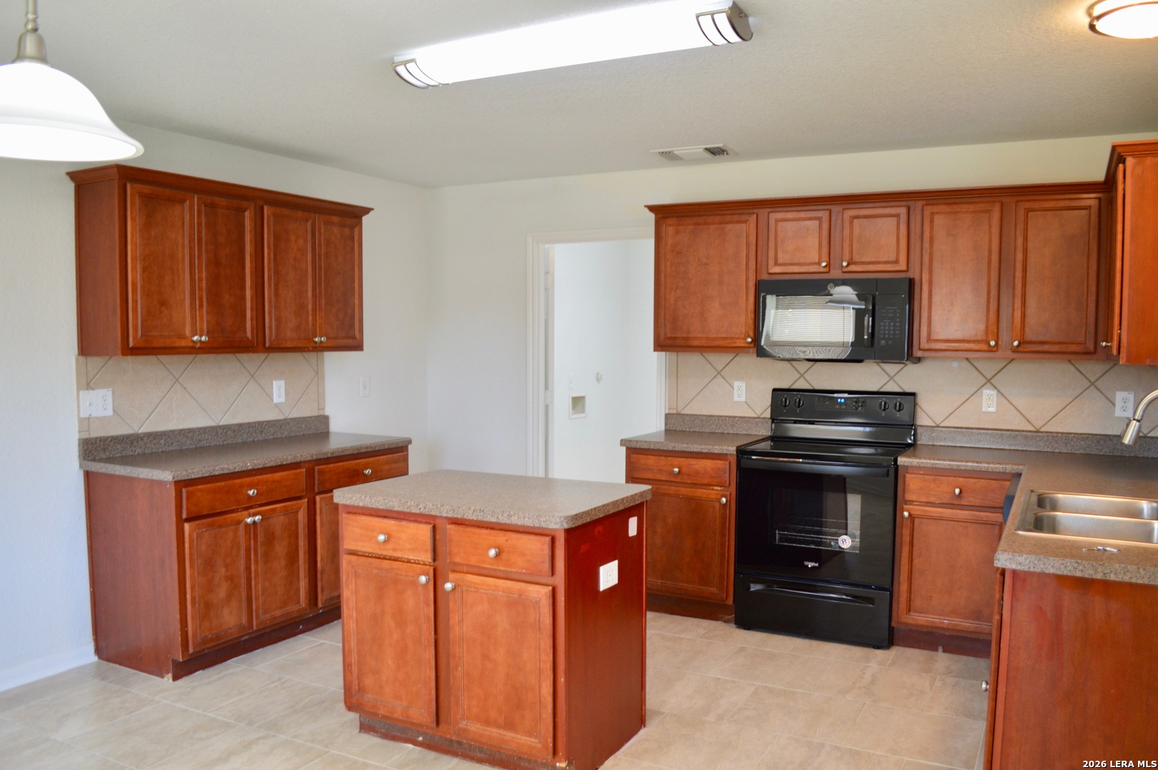 7123 Hallie San Antonio TX 78227