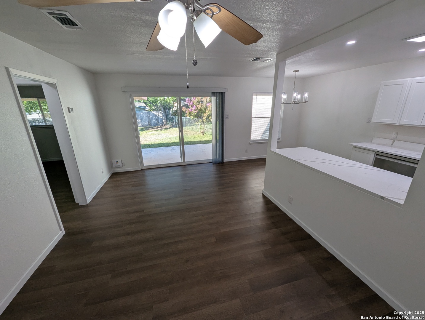 953 Serenade Drive San Antonio TX 78213