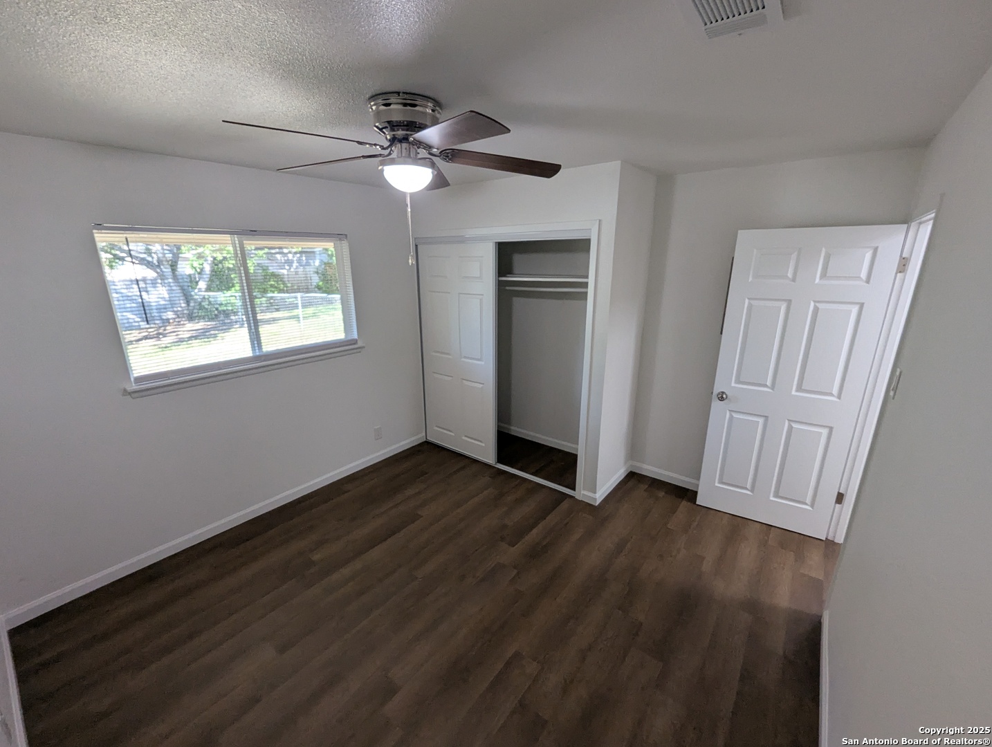 953 Serenade Drive San Antonio TX 78213