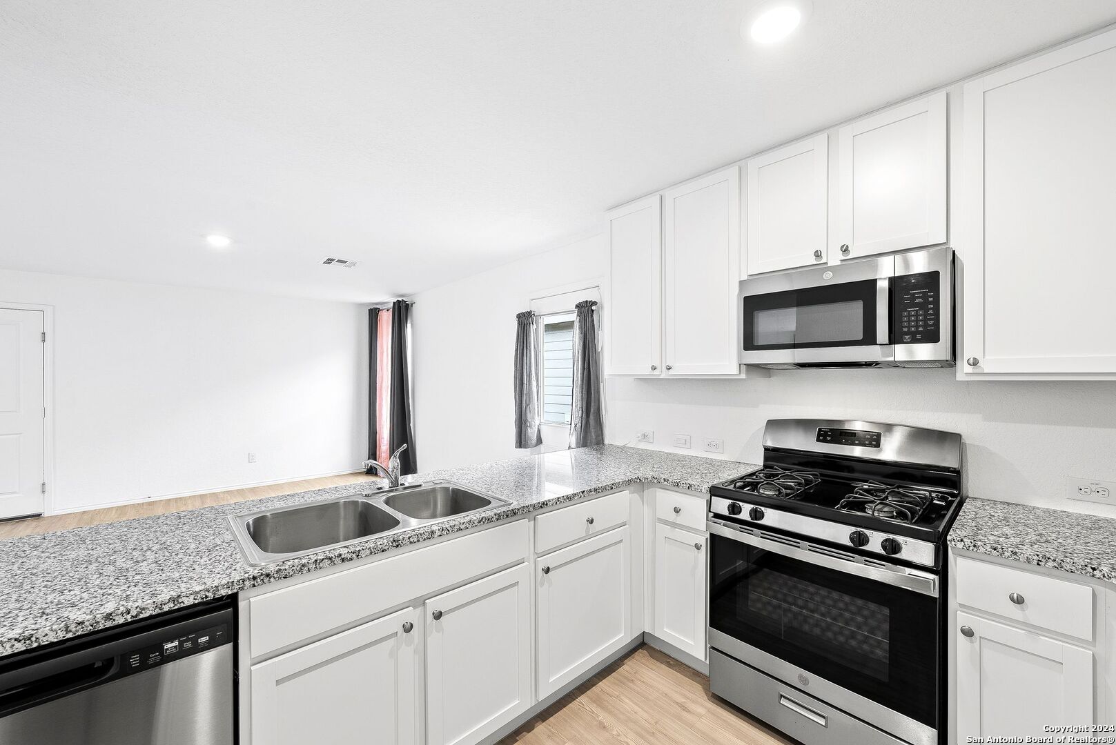 4319 Fluvial Circle San Antonio TX 78223