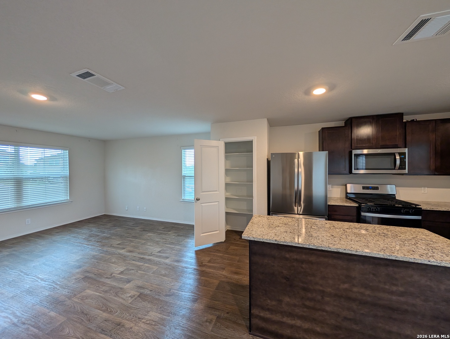913 Andean Emerald San Antonio TX 78253