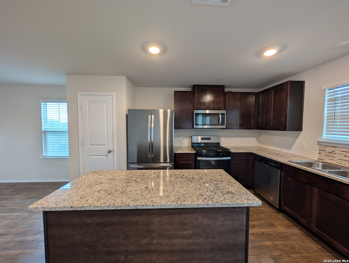 913 Andean Emerald San Antonio TX 78253