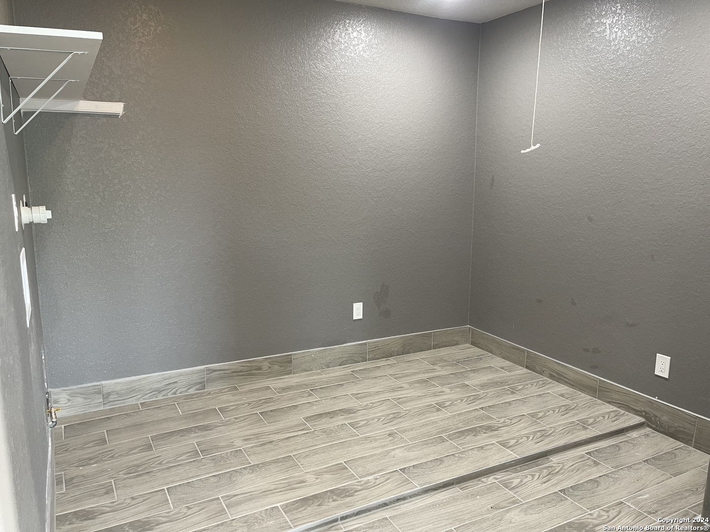 2710 Hicks Avenue San Antonio TX 78210