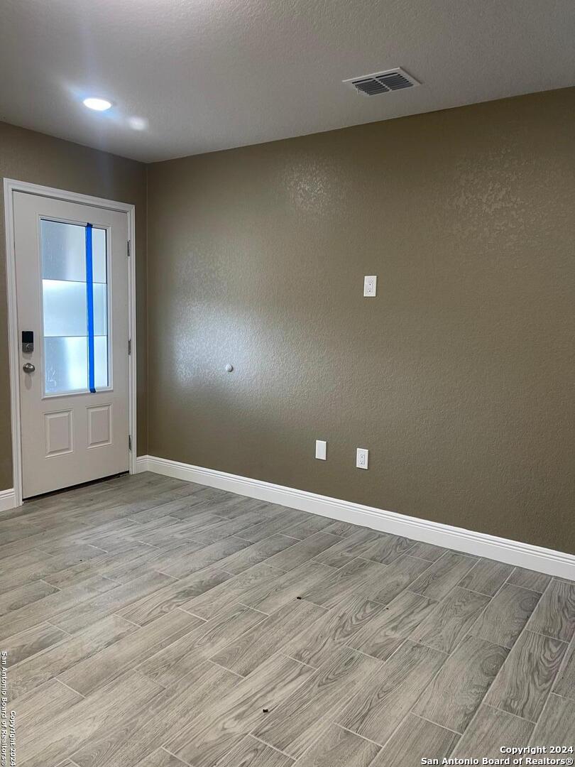 2710 Hicks Avenue San Antonio TX 78210