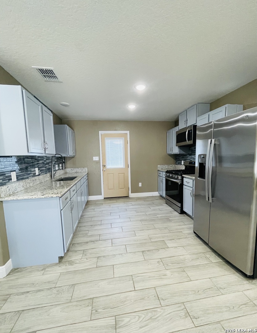 2710 Hicks Avenue San Antonio TX 78210