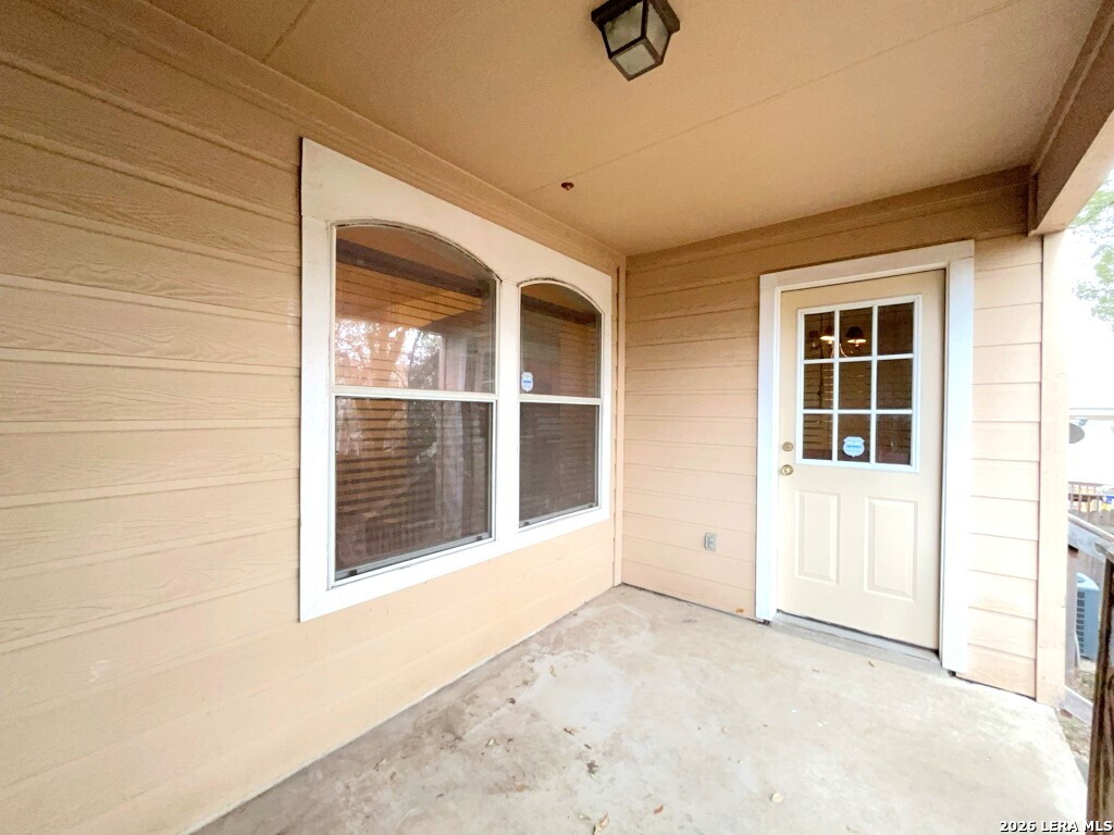 5530 Tomas Circle San Antonio TX 78240