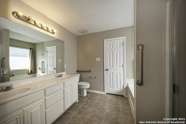 6507 Ithaca Forest San Antonio TX 78239