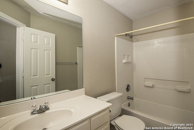 6507 Ithaca Forest San Antonio TX 78239