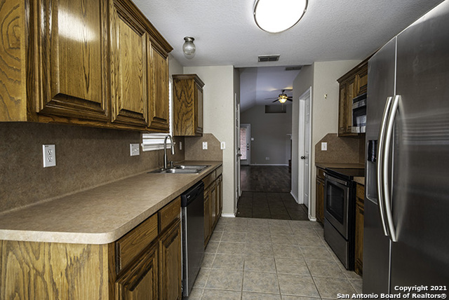 6507 Ithaca Forest San Antonio TX 78239