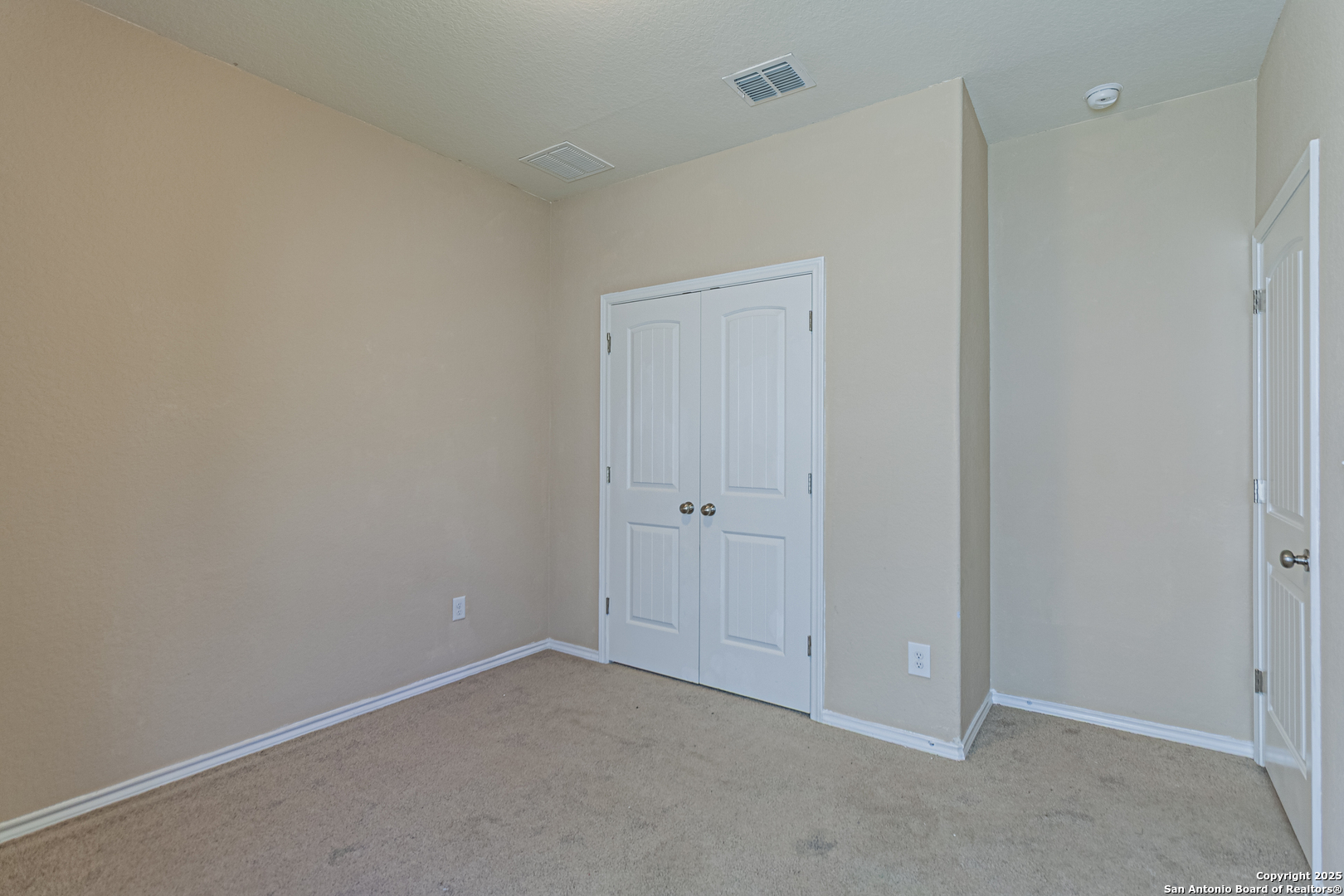 2733 Barkey Spring San Antonio TX 78245