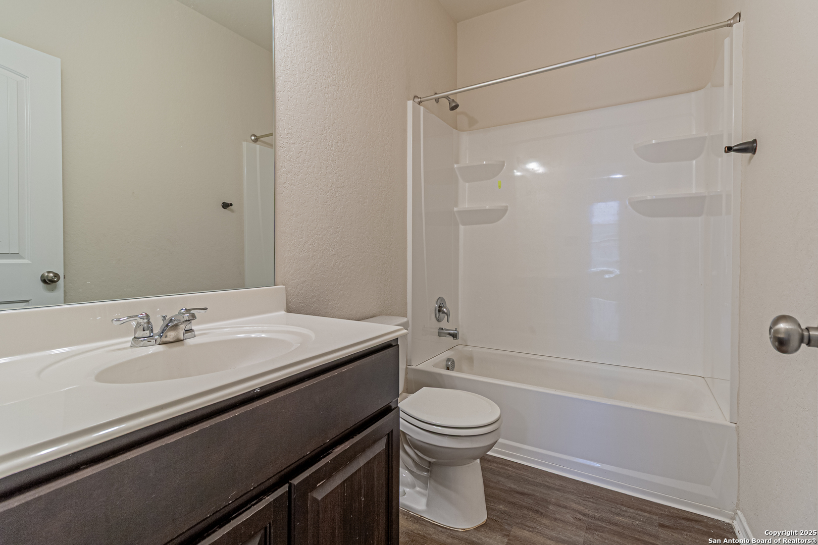 2733 Barkey Spring San Antonio TX 78245