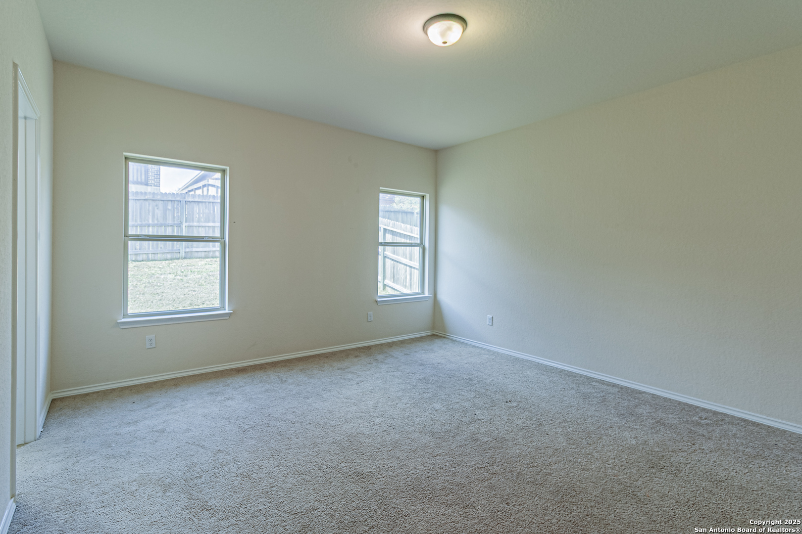 2733 Barkey Spring San Antonio TX 78245