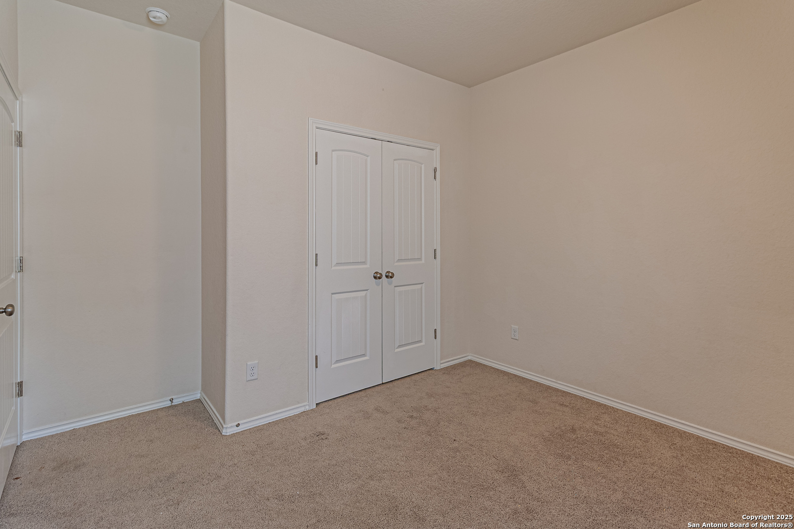 2733 Barkey Spring San Antonio TX 78245