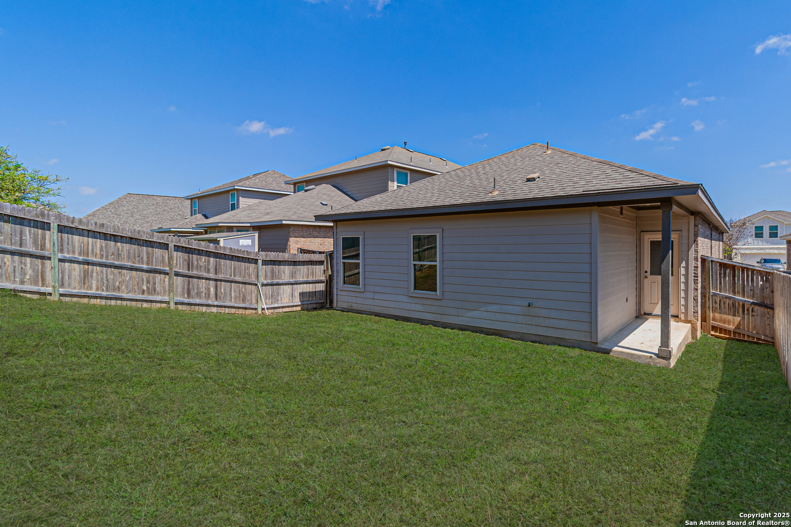 2733 Barkey Spring San Antonio TX 78245