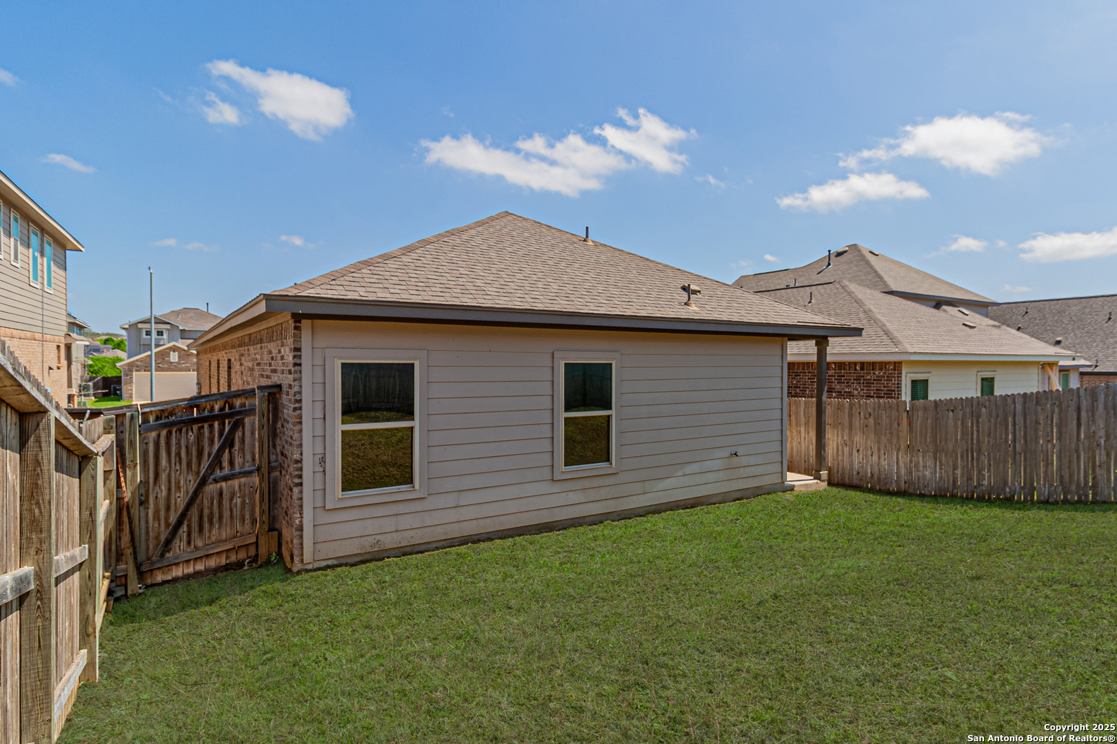 2733 Barkey Spring San Antonio TX 78245