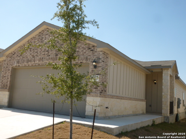 5423 Devils Gate Converse TX 78109