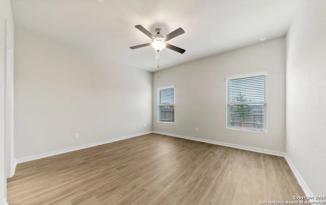 5423 Devils Gate Converse TX 78109