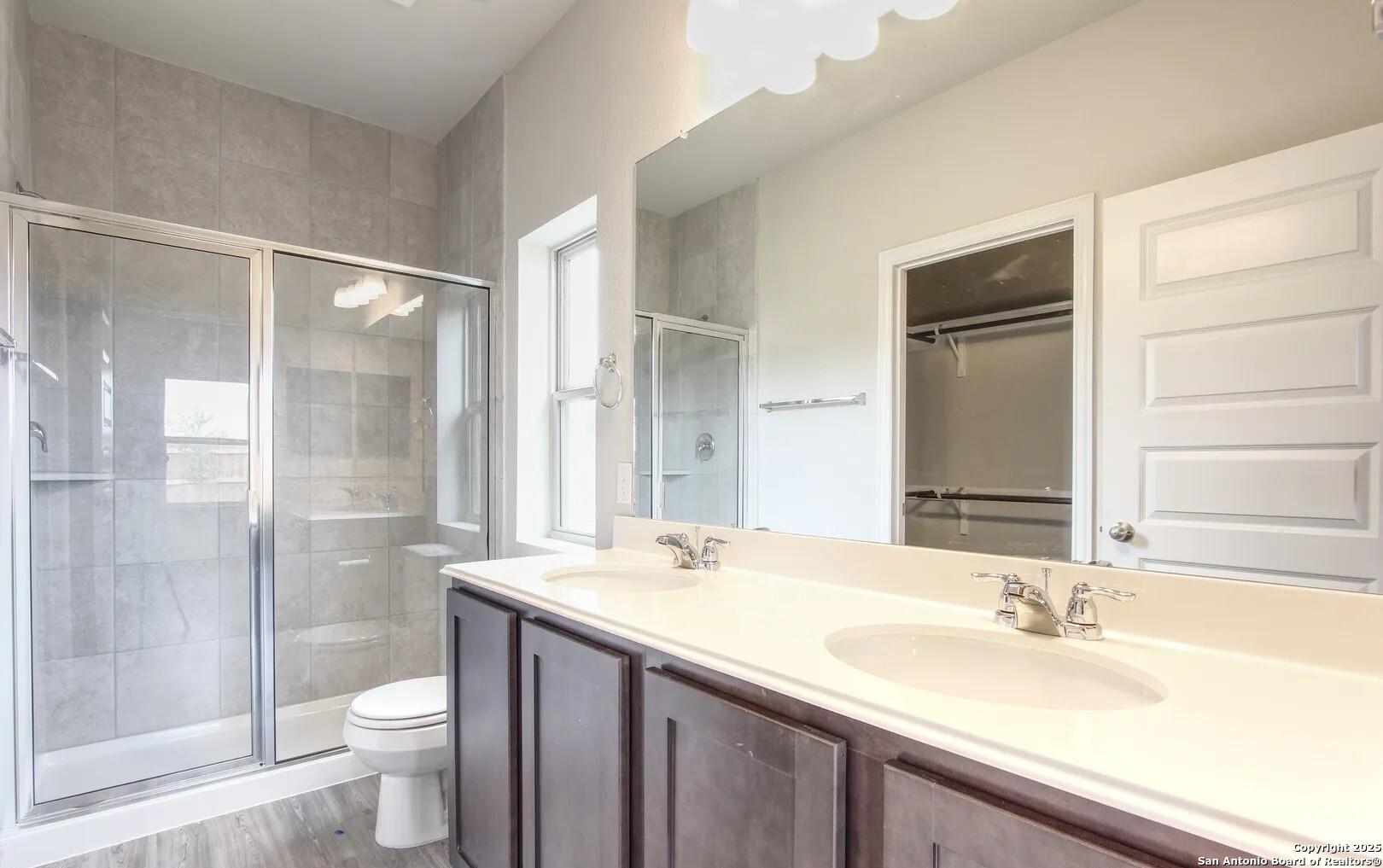 5423 Devils Gate Converse TX 78109