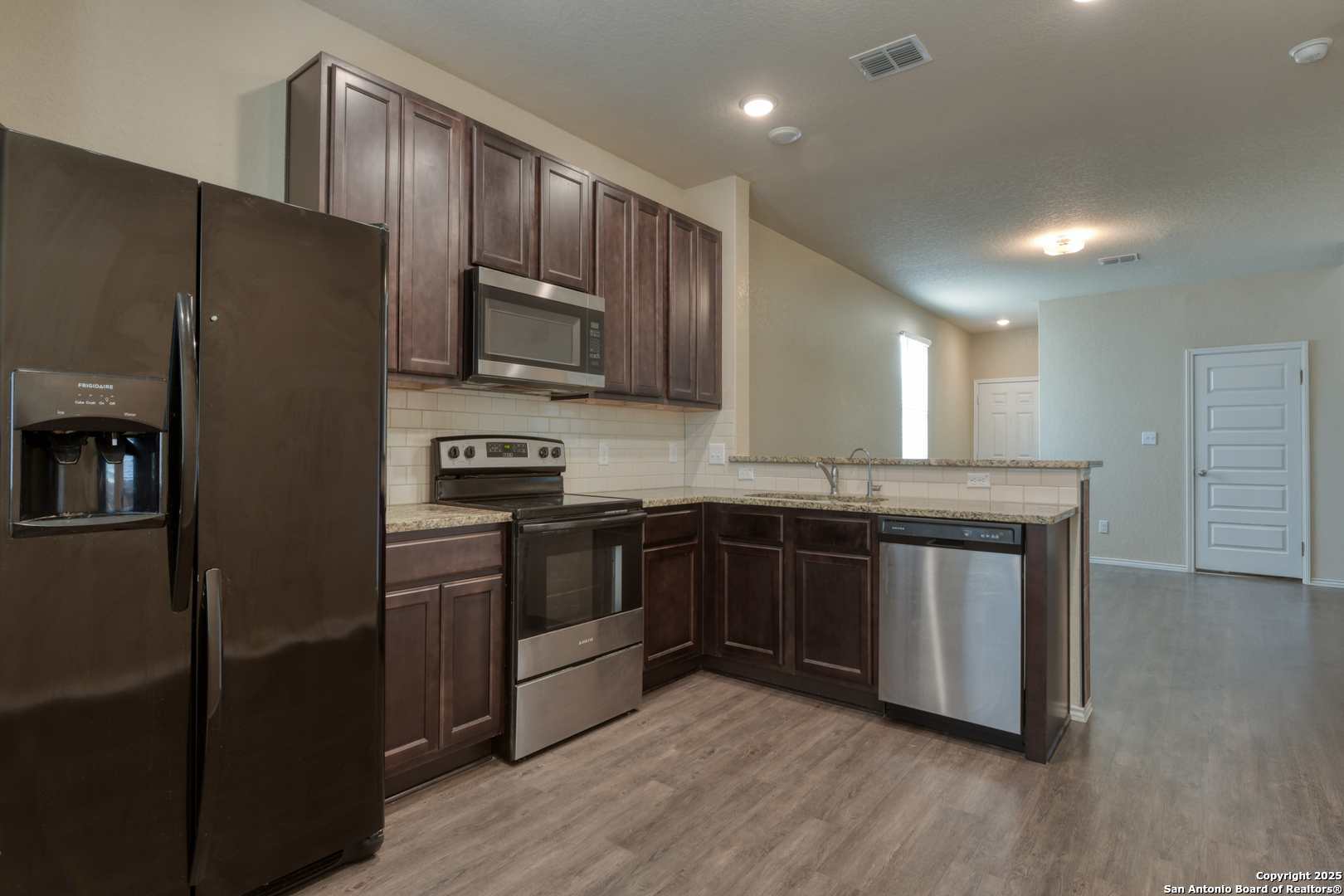 3931 Somers Crest San Antonio TX 78211