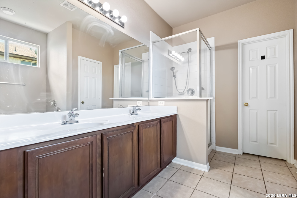 218 Knights Cross San Antonio TX 78258