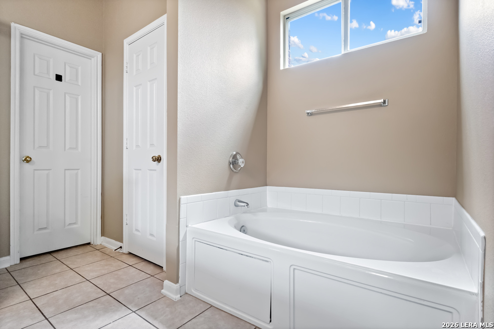 218 Knights Cross San Antonio TX 78258