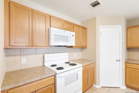 6526 Charles Field San Antonio TX 78238