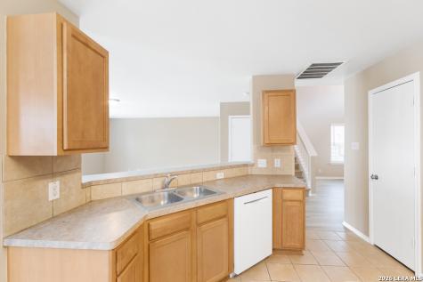 6526 Charles Field San Antonio TX 78238
