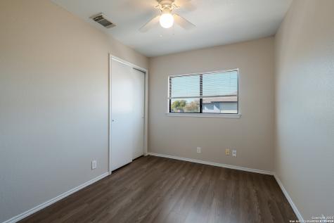 86 Mclennan Oak San Antonio TX 78240