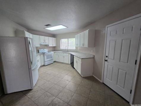 86 Mclennan Oak San Antonio TX 78240