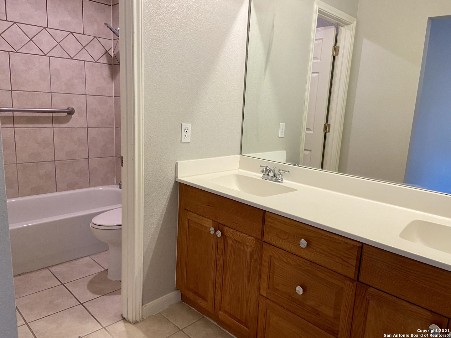 40 Chapel Hill Circle San Antonio TX 78240