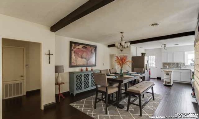 2102 W Mistletoe Avenue San Antonio TX 78201